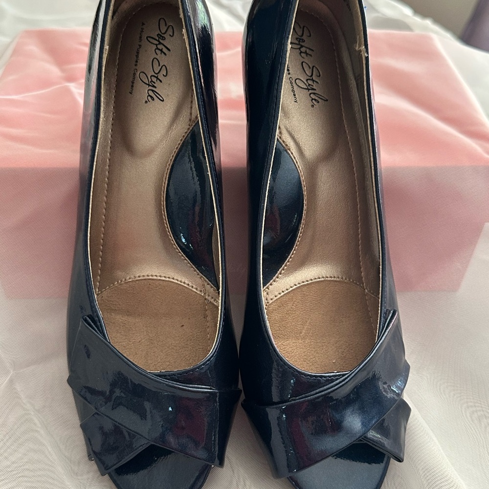 Soft Style Blue Peep Toe Heels